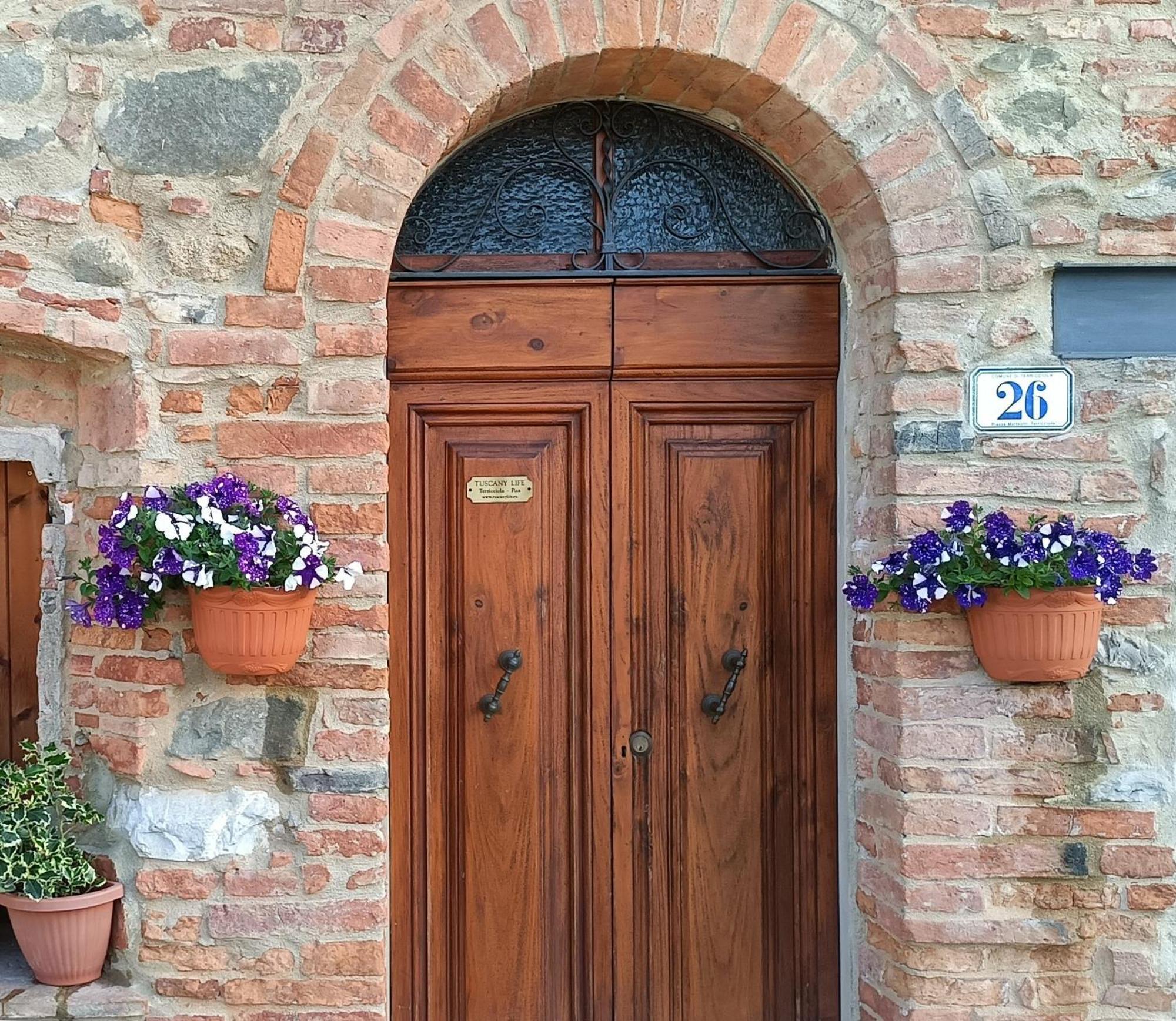 Tuscany Life Terricciola Exterior photo